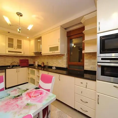 Hillsidedeluxe 41 אלאניה