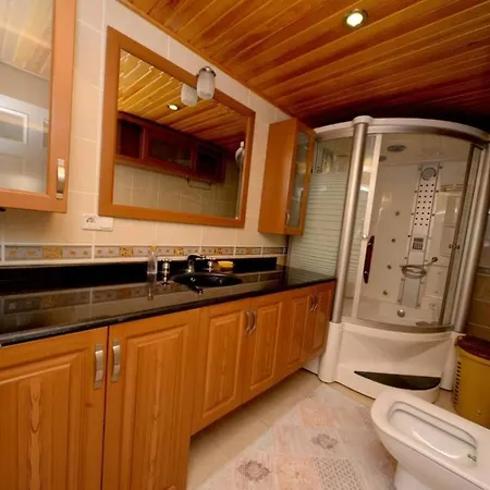 Hillsidedeluxe 41